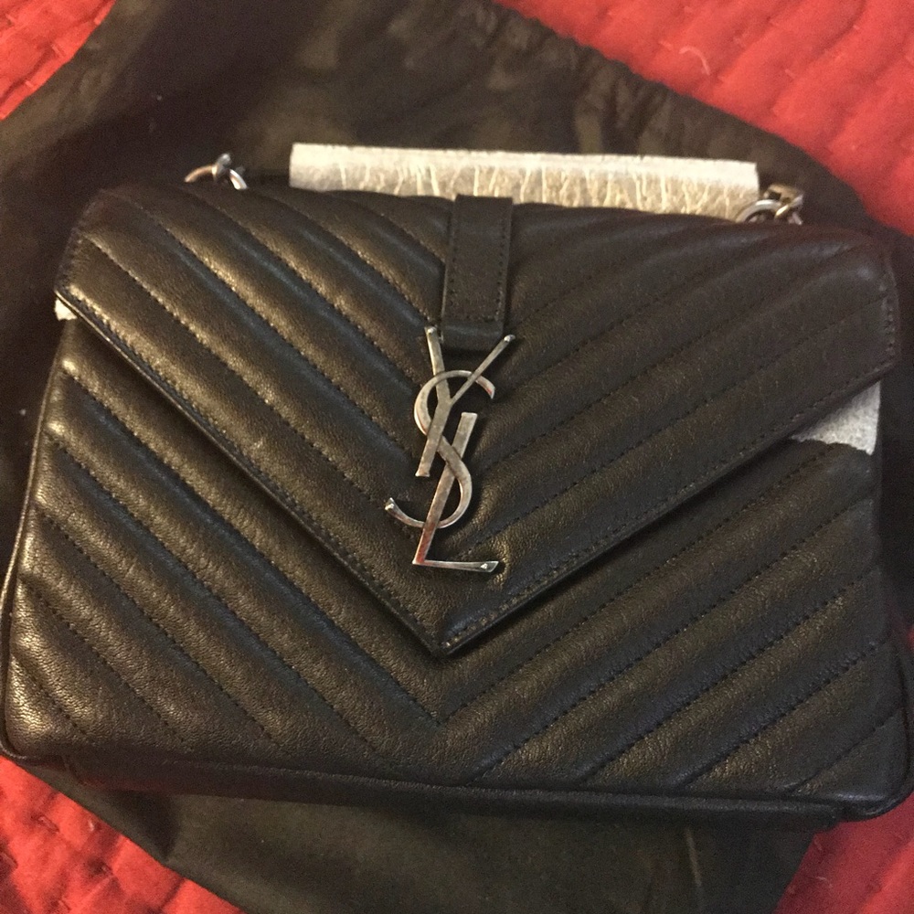 ✨YSL MEDIUM COLLEGE LEATHER QUILTED BAG✨ - Picture 4 of 7